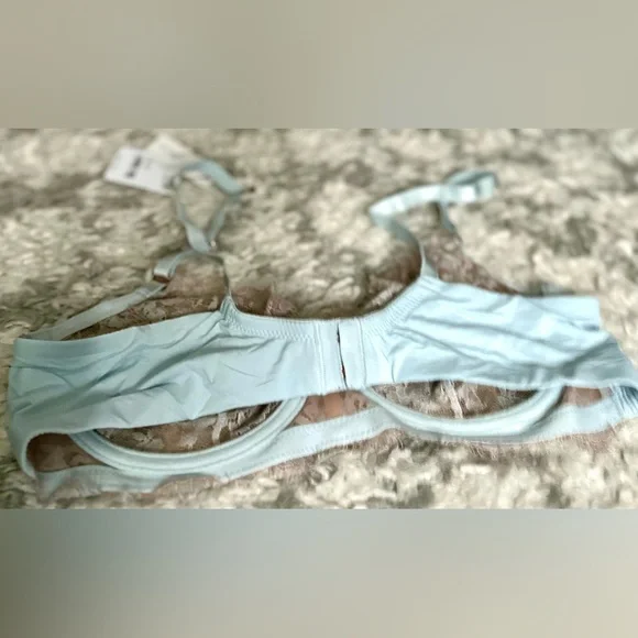 ‼️RARE‼️🎸Skarlett Blue x Intimately🎸🔥NWT🔥Entice Balconette Bra in Mist—36D